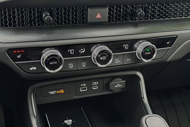 Photo of 2025 Meteorite Honda CR-V Hybrid