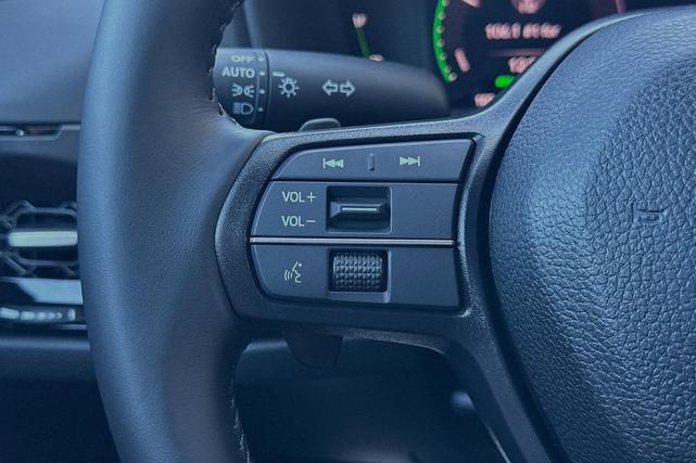 Photo of 2025 Silver Metallic Honda Accord Hybrid