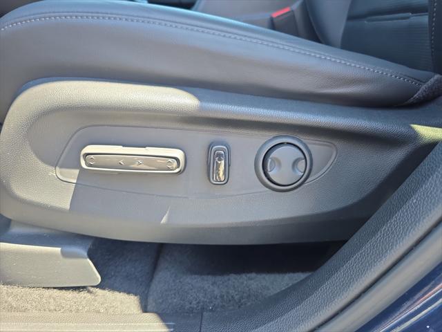 Photo of 2023 Blue Honda CR-V