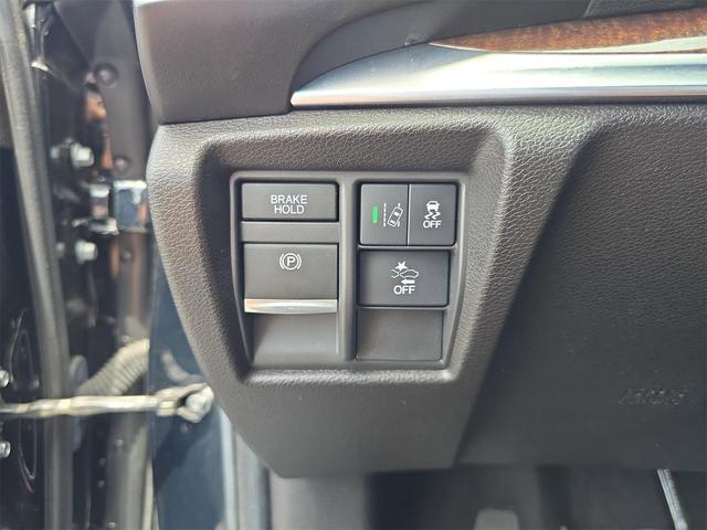 Photo of 2020 Majestic Black Pearl Acura MDX