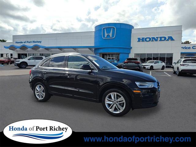 Photo of 2016 Black Metallic Audi Q3