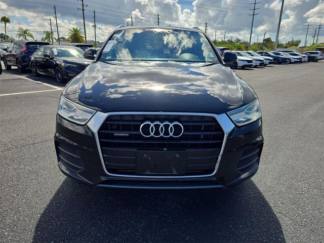 Photo of 2016 Black Metallic Audi Q3