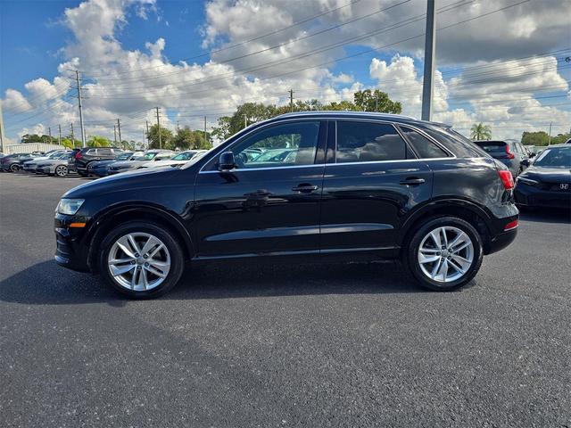 Photo of 2016 Black Metallic Audi Q3