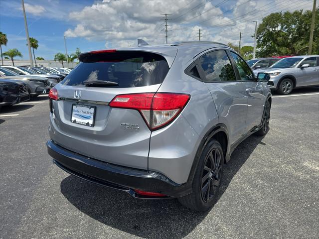 Photo of 2022 Lunar Silver Metallic Honda HR-V