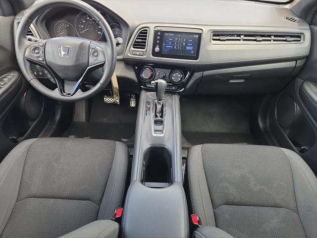Photo of 2022 Lunar Silver Metallic Honda HR-V