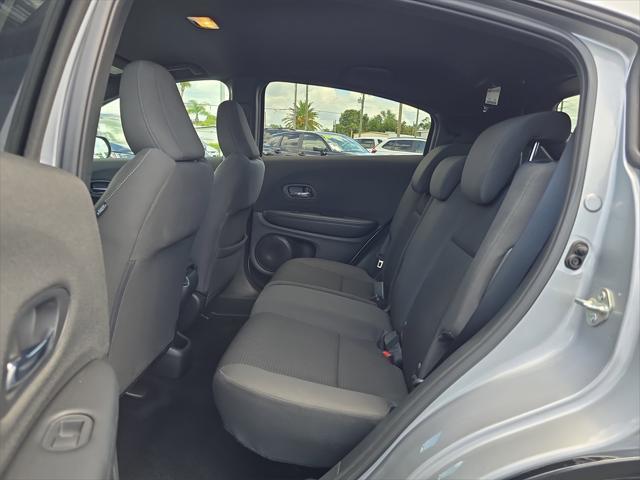 Photo of 2022 Lunar Silver Metallic Honda HR-V