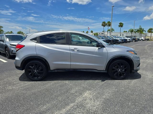 Photo of 2022 Lunar Silver Metallic Honda HR-V