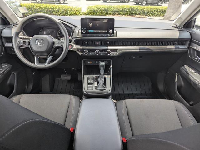 Photo of 2025 Solar Silver Metallic Honda CR-V