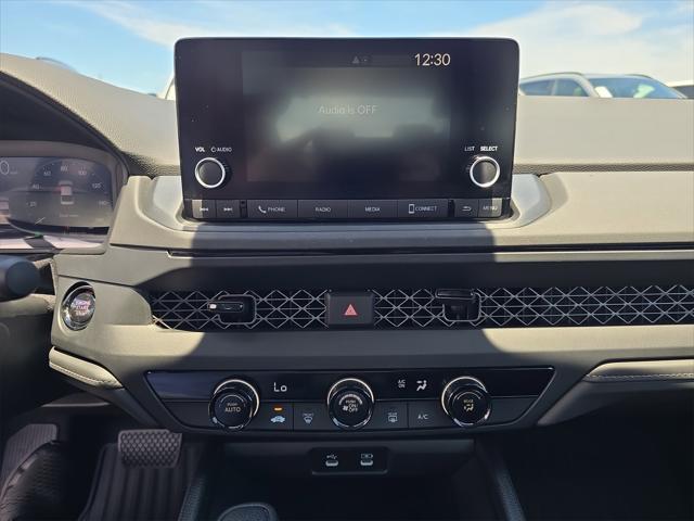 Photo of 2024 Platinum White Pearl Honda Accord
