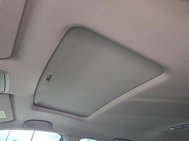 Photo of 2022 Platinum White Pearl Honda Pilot