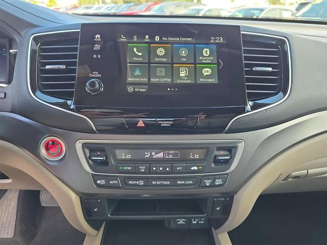 Photo of 2022 Platinum White Pearl Honda Pilot