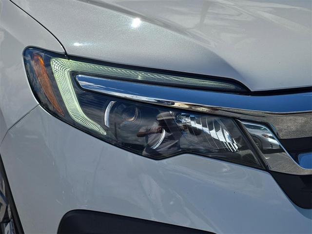 Photo of 2022 Platinum White Pearl Honda Pilot