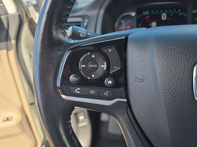 Photo of 2022 Platinum White Pearl Honda Pilot