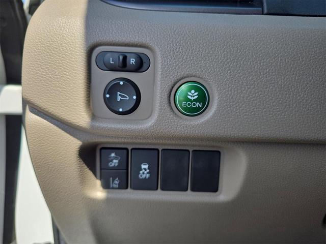 Photo of 2022 Platinum White Pearl Honda Pilot