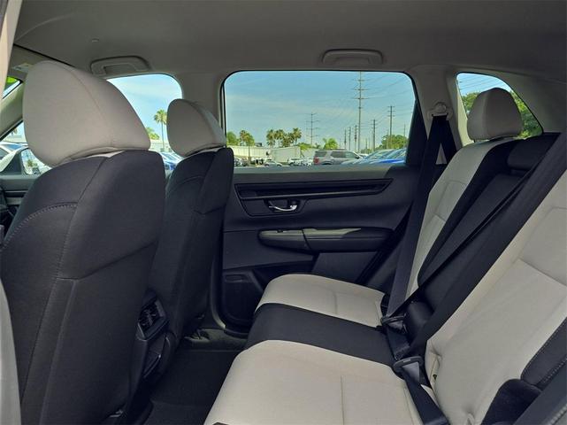 Photo of 2026 Platinum Honda CR-V
