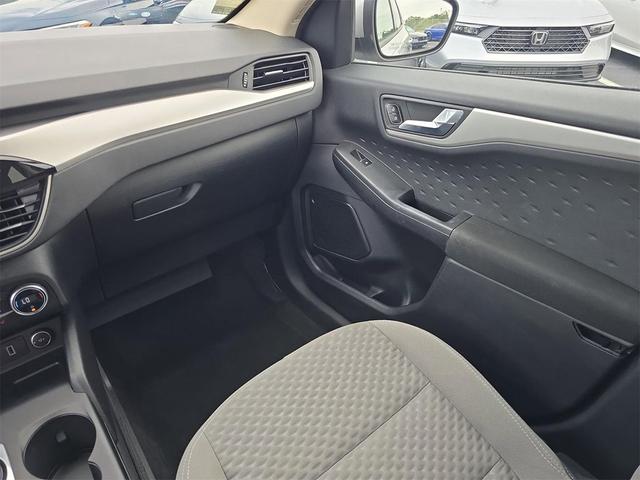 Photo of 2020 Ingot Silver Ford Escape