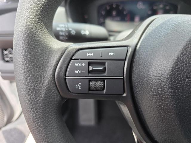 Photo of 2025 Platinum Honda Accord