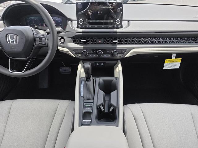 Photo of 2025 Platinum Honda Accord