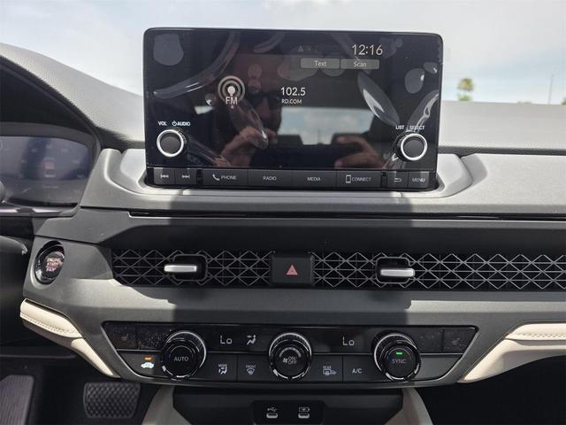 Photo of 2025 Platinum Honda Accord