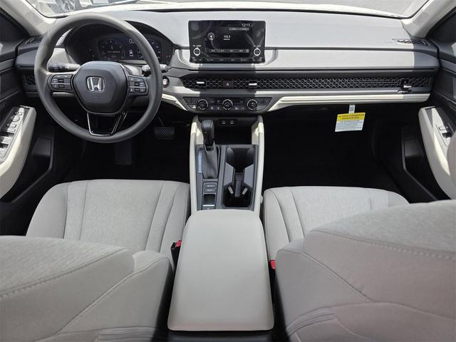 Photo of 2025 Platinum Honda Accord