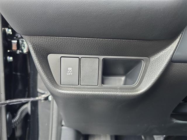 Photo of 2026 Crystal Black Pearl Honda HR-V