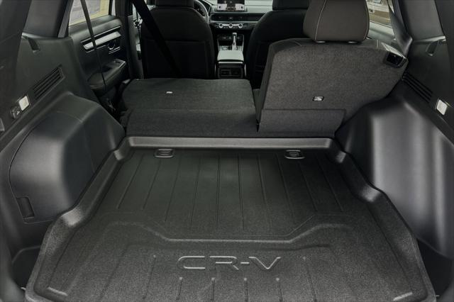 Photo of 2025 Gray Honda CR-V Hybrid