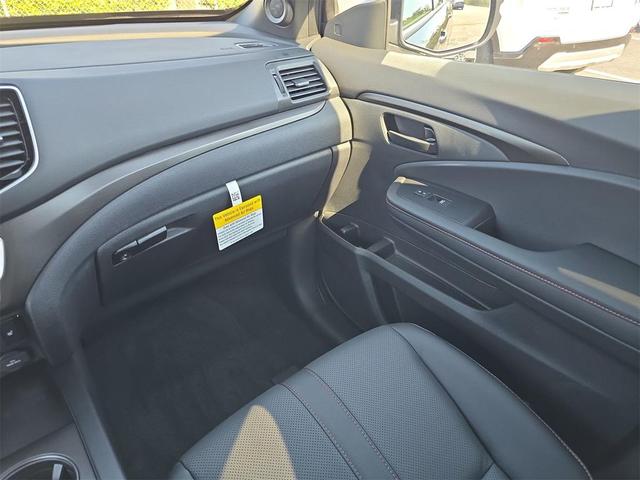 Photo of 2025 Crystal Black Pearl Honda Ridgeline