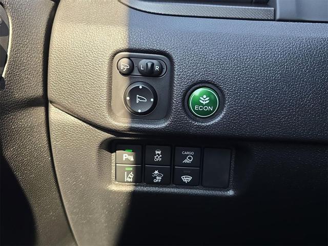 Photo of 2025 Crystal Black Pearl Honda Ridgeline