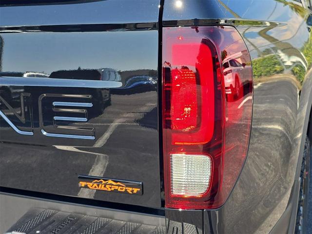 Photo of 2025 Crystal Black Pearl Honda Ridgeline
