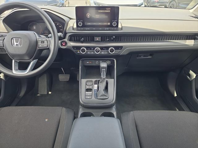 Photo of 2024 sparkle silver metallic Honda CR-V