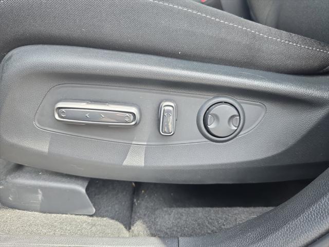Photo of 2024 sparkle silver metallic Honda CR-V