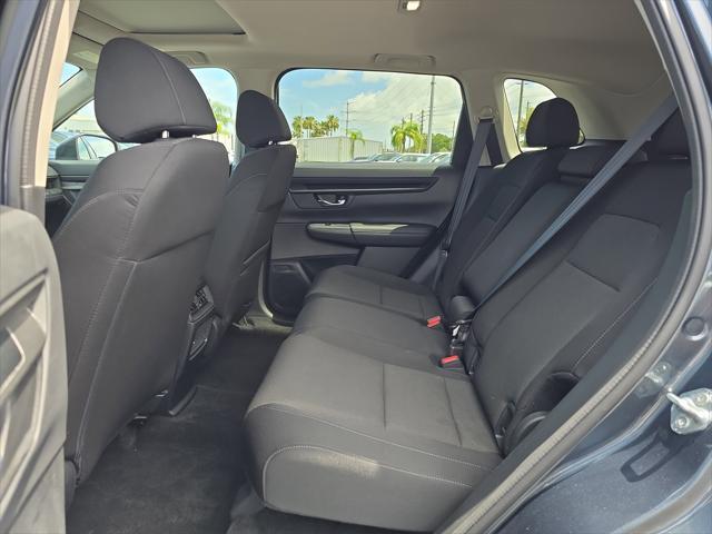 Photo of 2024 sparkle silver metallic Honda CR-V