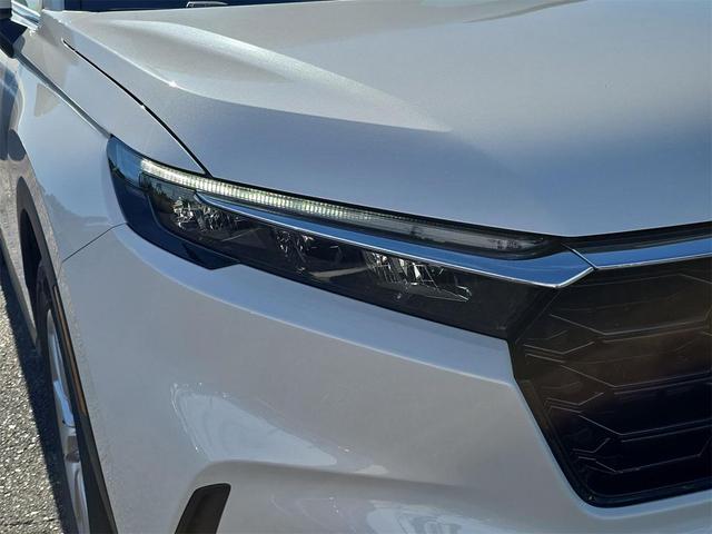 Photo of 2026 Platinum Honda CR-V