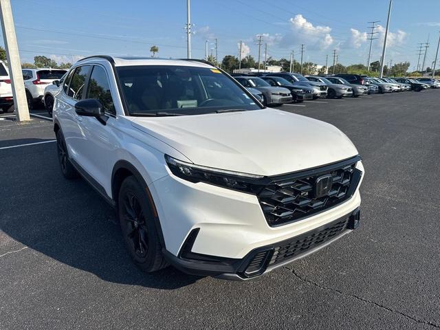 Photo of 2023 Platinum White Pearl Honda CR-V Hybrid