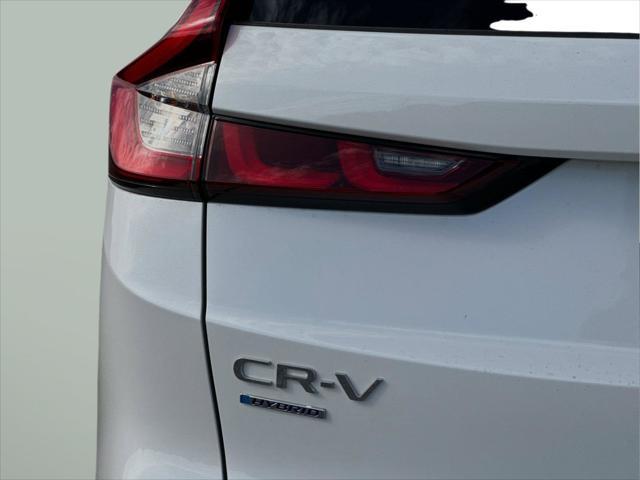 Photo of 2025 Platinum Honda CR-V Hybrid