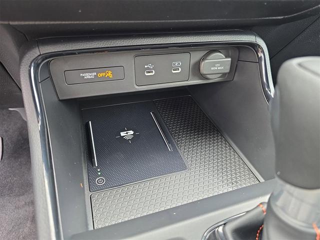 Photo of 2026 Crystal Black Pearl Honda CR-V Hybrid
