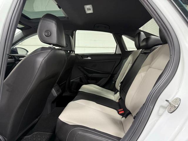Photo of 2019 Pure White Volkswagen Jetta