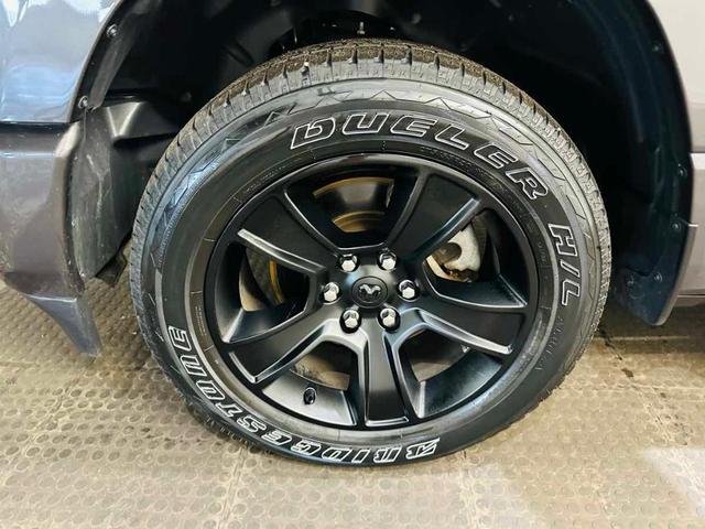 Photo of 2021 Granite Crystal Clearcoat Metallic RAM 1500