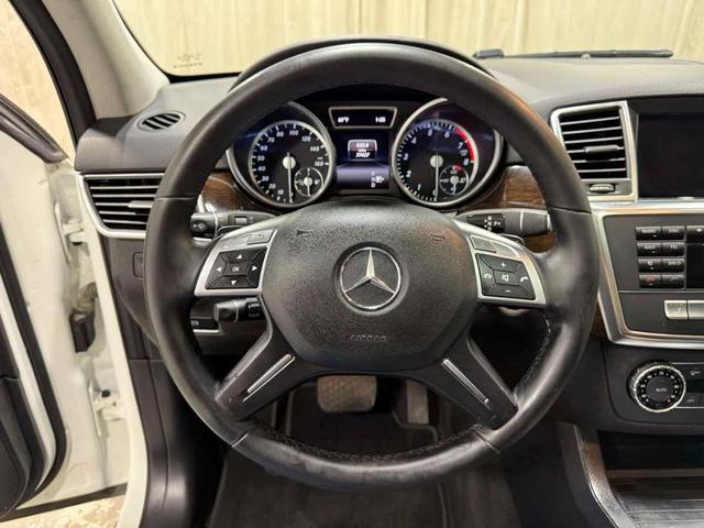 Photo of 2014 Polar White Mercedes-Benz M-Class