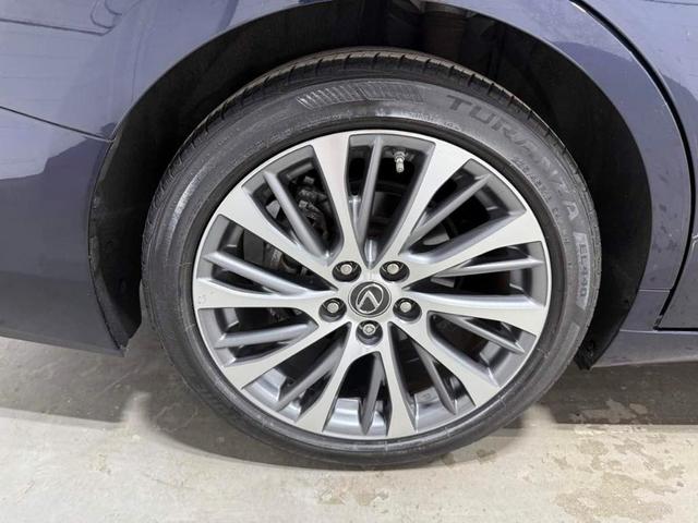 Photo of 2019 Nightfall Mica Lexus ES 350