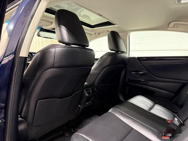 Photo of 2019 Nightfall Mica Lexus ES 350