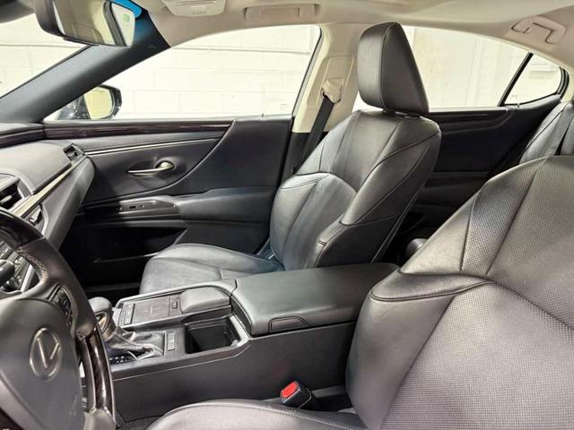 Photo of 2019 Nightfall Mica Lexus ES 350