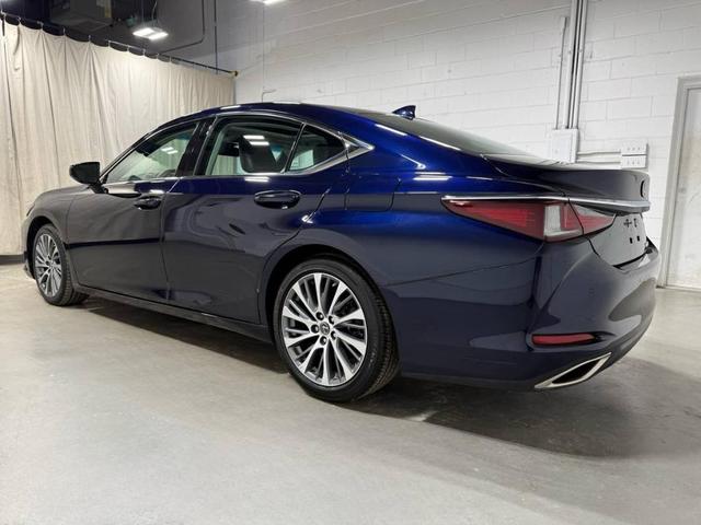 Photo of 2019 Nightfall Mica Lexus ES 350