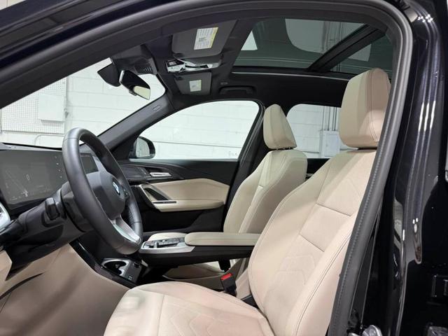 Photo of 2025 Black Sapphire Metallic BMW X1