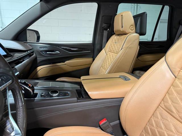 Photo of 2021 Crystal White Tri-Coat Cadillac Escalade