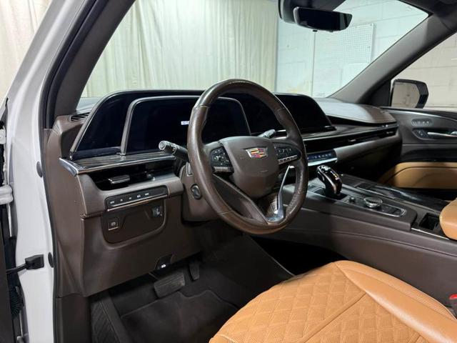 Photo of 2021 Crystal White Tri-Coat Cadillac Escalade