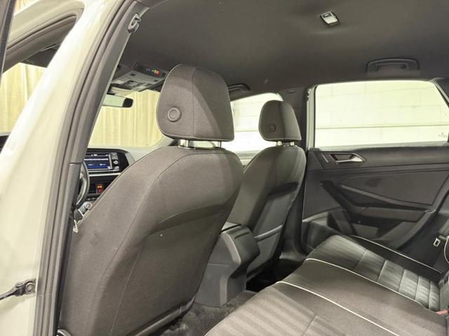 Photo of 2024 Pure White Volkswagen Jetta