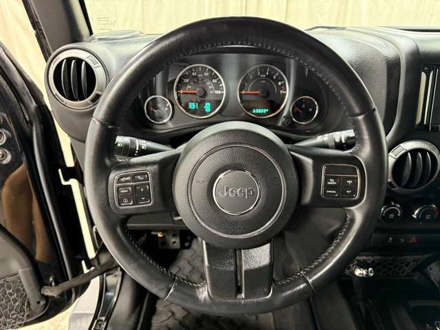 Photo of 2017 Black Clearcoat Jeep Wrangler Unlimited