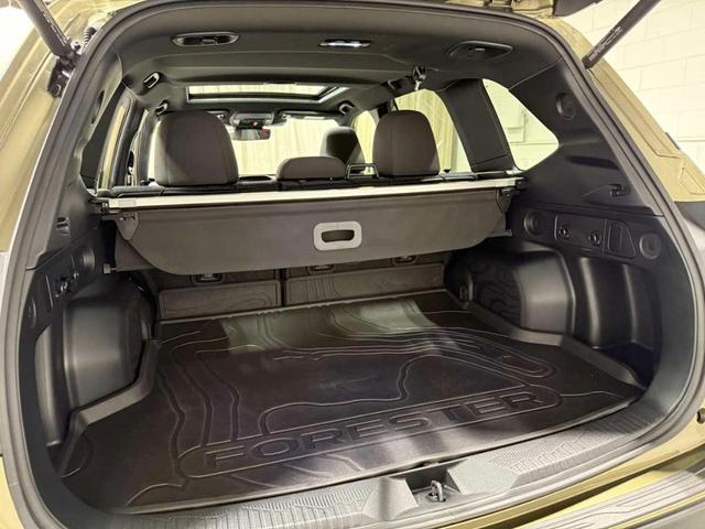 Photo of 2025 Autumn Green Metallic Subaru Forester
