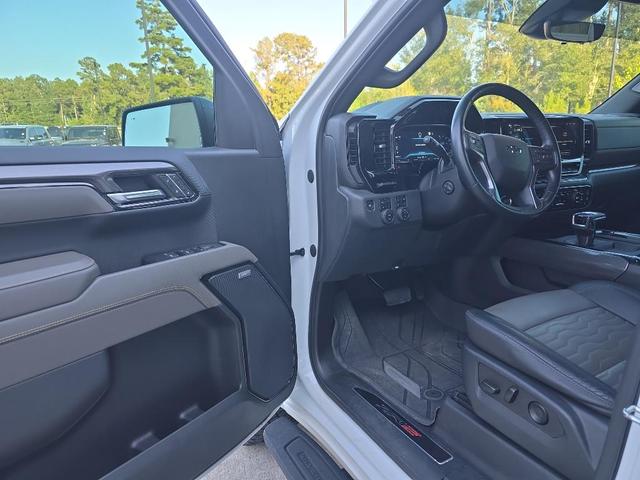 Photo of 2022 Summit White Chevrolet Silverado 1500